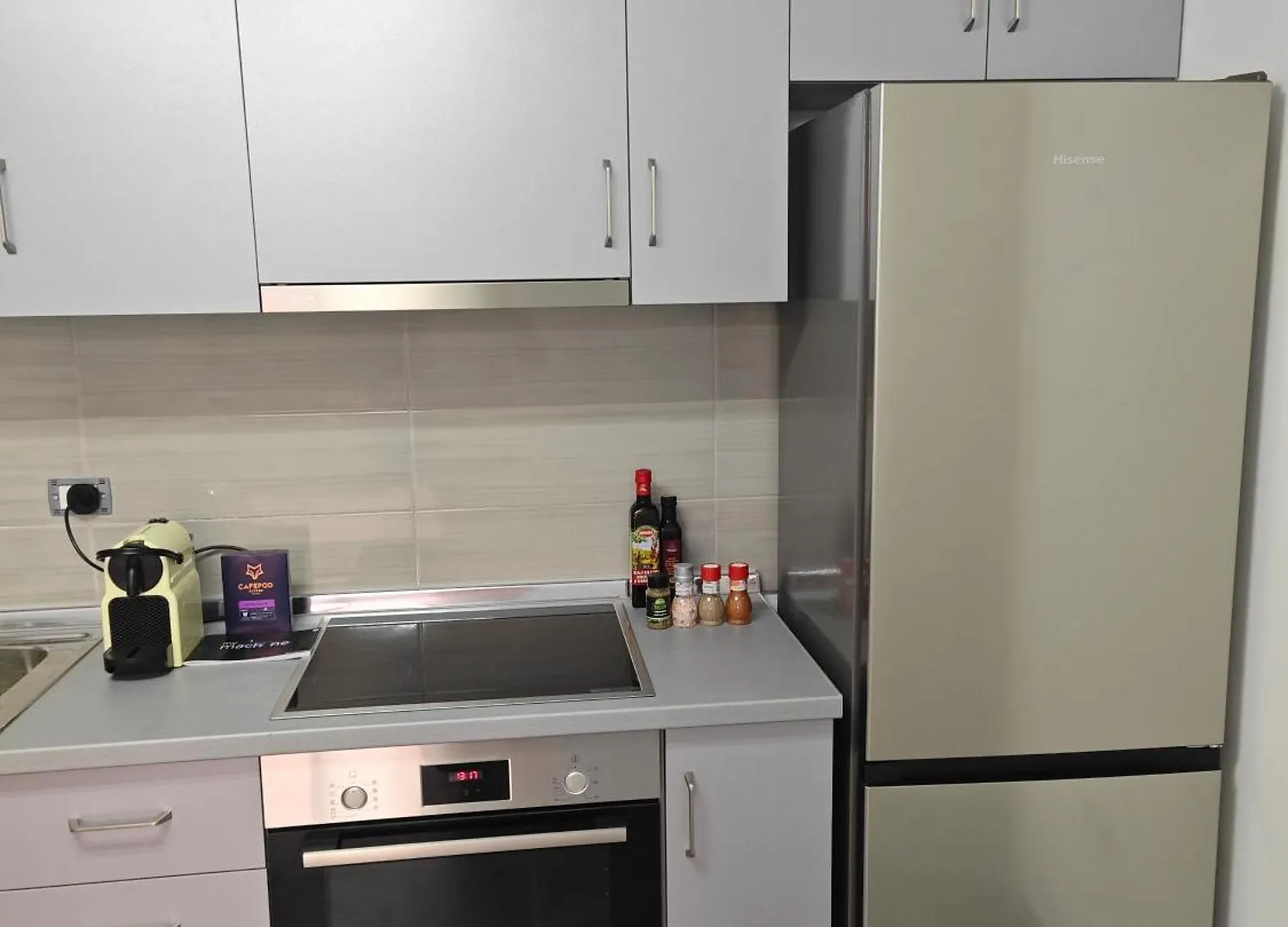 Vasil Gjika Apartment 3 地拉那