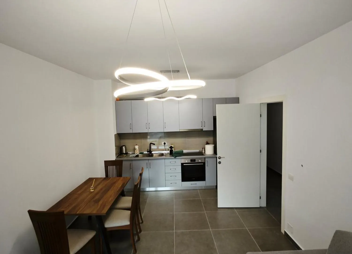 Vasil Gjika Apartment 3 地拉那 0*,  阿尔巴尼亚