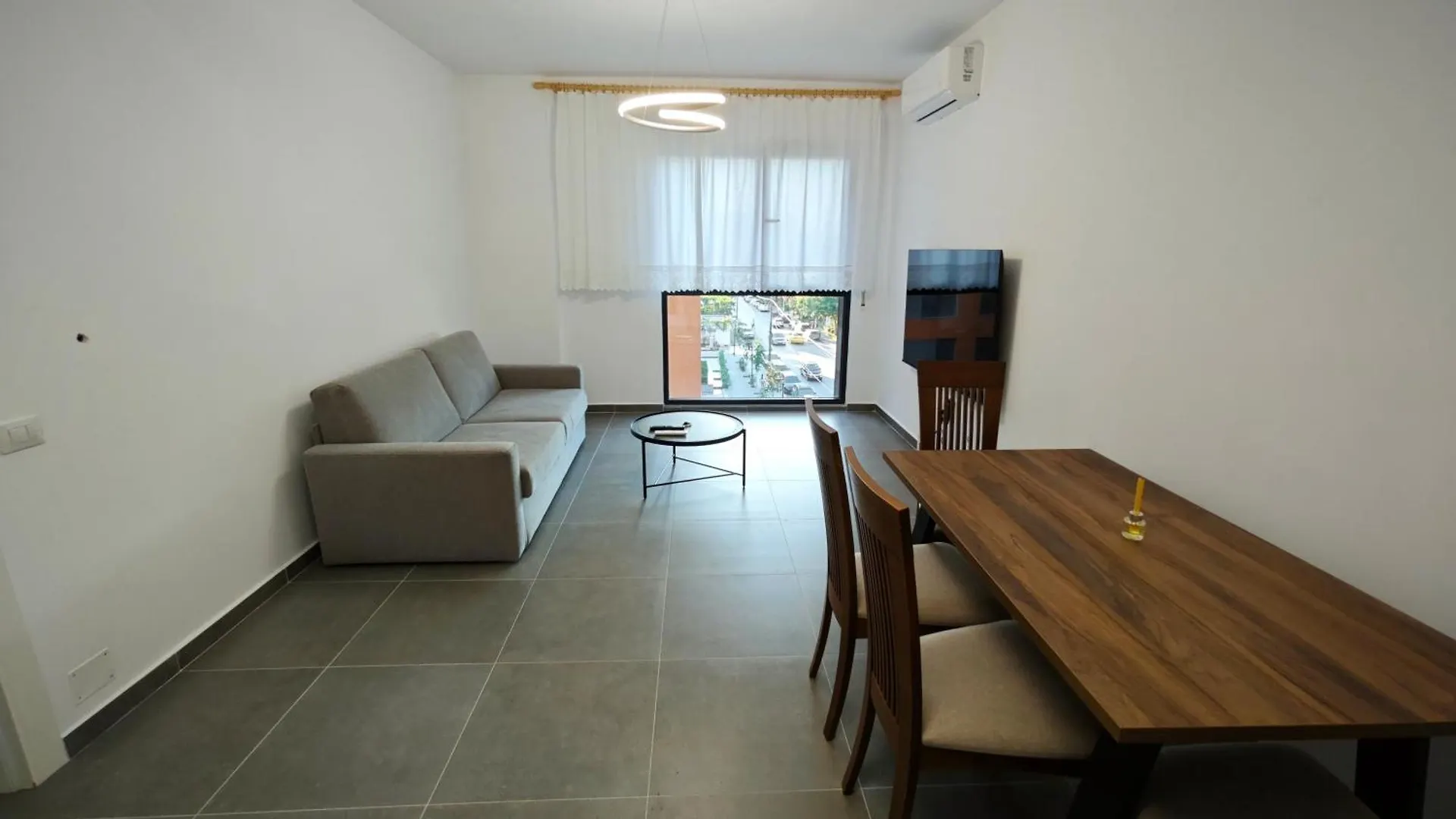 Vasil Gjika Apartment 3 地拉那